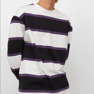 H&M
Men’s Relaxed Fit, Purple/Striped Jersey Long-Sleeve
M